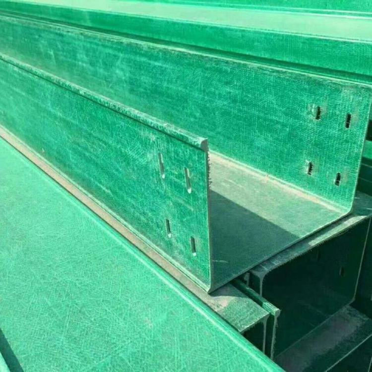 桂林市槽式梯式防腐玻璃鋼電纜橋架生產廠家批發(fā)價現(xiàn)貨
